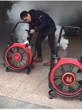 Có nên sử dụng máy thổi khí chạy bằng động cơ xăng?